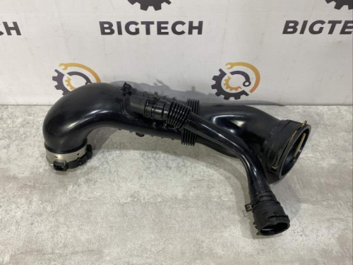 Патрубок воздушного фильтра Mercedes Benz C-Class W205 A2640902500 фото 3