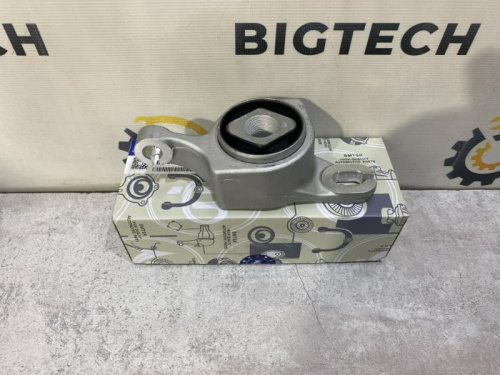 Сайлентблок переднего правого рычага BMTSR Mercedes Benz A1663300243 фото 3