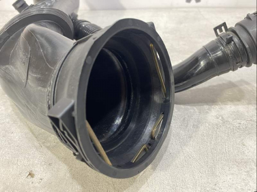Патрубок воздушного фильтра Mercedes Benz C-Class W205 A2640902500 фото 6