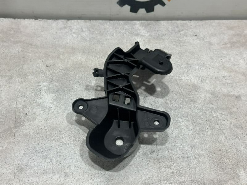 Кронштейн заднего бампера левый нижний Mercedes Benz C-Class W205 A2058851914 фото 6 Кронштейн заднего бампера левый нижний Mercedes Benz C-Class W205 A2058851914 фото 6