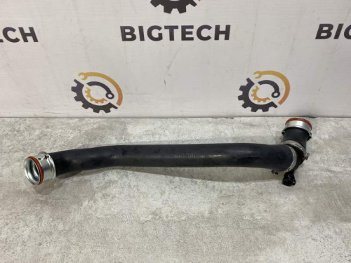 Патрубок ОЖ Mercedes Benz S211 W211 C219 A2115017782