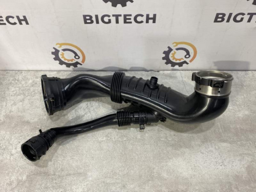 Патрубок воздушного фильтра Mercedes Benz C-Class W205 A2640902500 фото 4